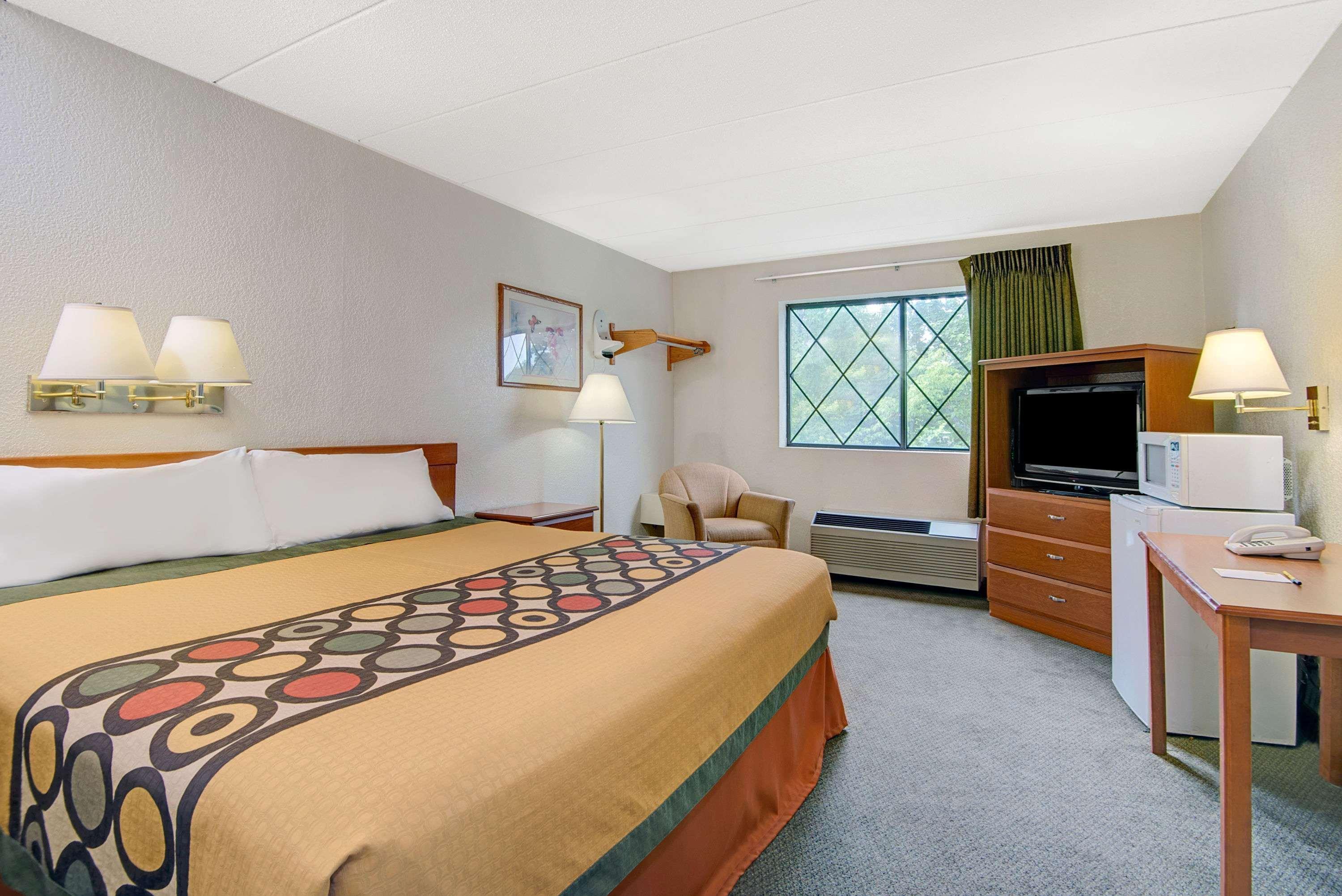 Super 8 By Wyndham Stamford/New York City Area Экстерьер фото